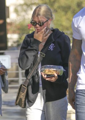 Sofia Richie out for lunch in Calabasas
